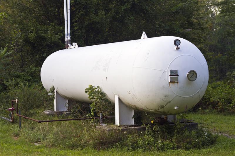 Above ground petroleum tank