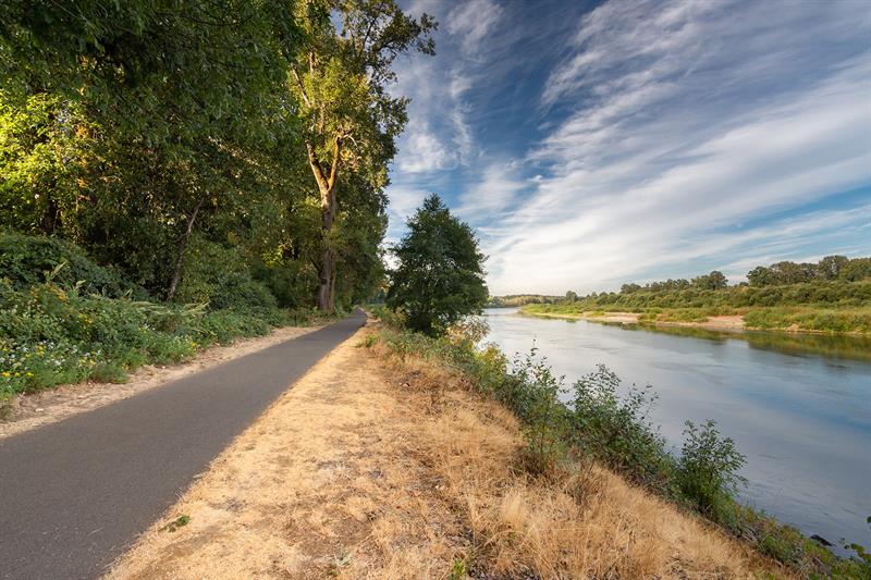 Minto-Brown Island Park path