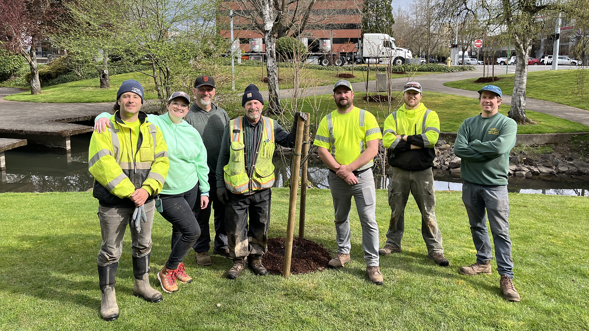 Mill Race Beautification tree planting volunteers