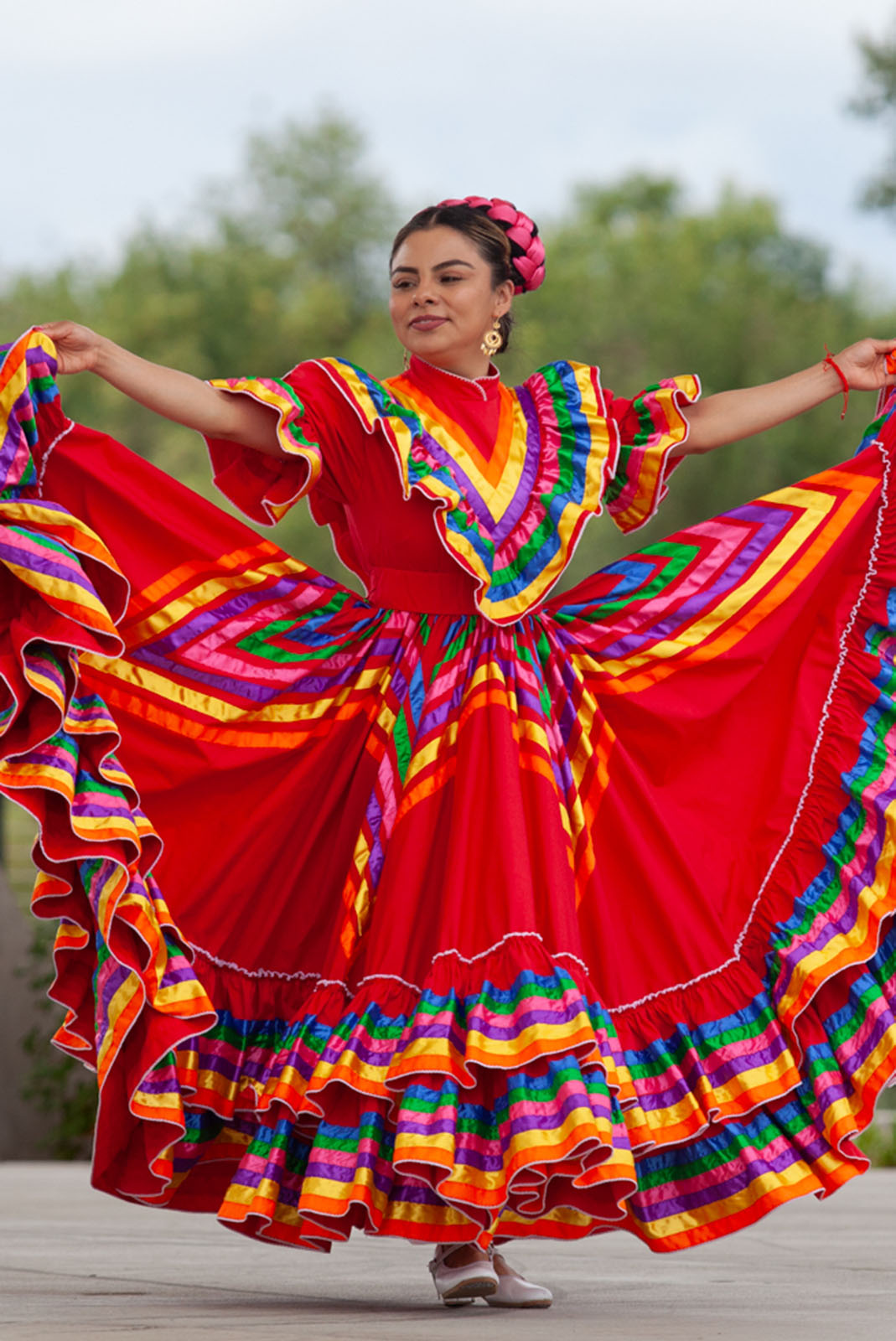 Female Dancer 1069x160